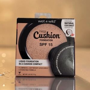 Wet n Wild Mega Cushion Foundation SPF 15 - Beige
